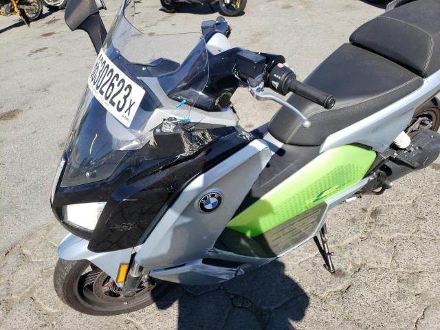 WB10C2304JZL08586 - 2018 BMW C EVOLUTIO Серебристый фото 9