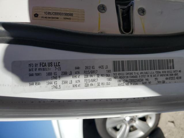 1C4NJCBB9GD506500 - 2016 JEEP COMPASS SPORT Weiß Foto 12