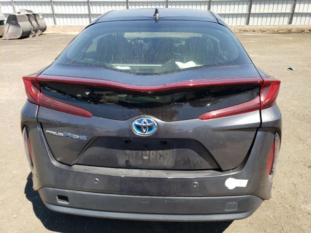 JTDKARFP5H3052104 - 2017 TOYOTA PRIUS PRIM 灰色 照片 6