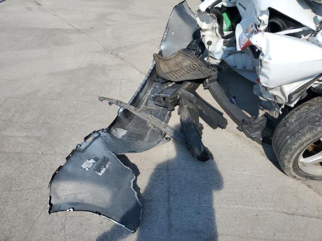 1G1ZE5E09AF144247 - 2010 CHEVROLET MALIBU LTZ თეთრი ფოტო 12