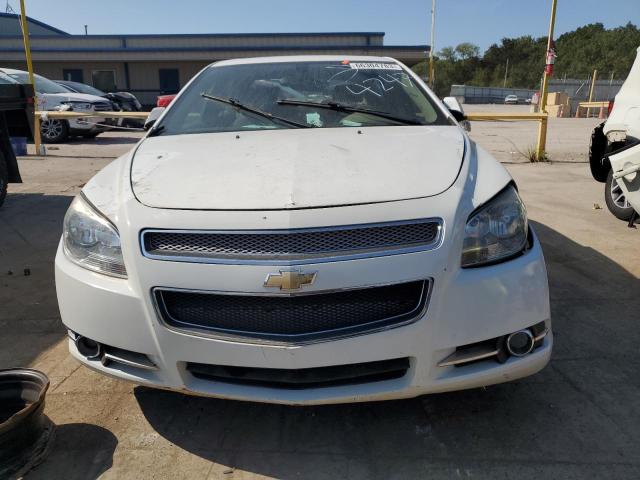 1G1ZE5E09AF144247 - 2010 CHEVROLET MALIBU LTZ თეთრი ფოტო 5