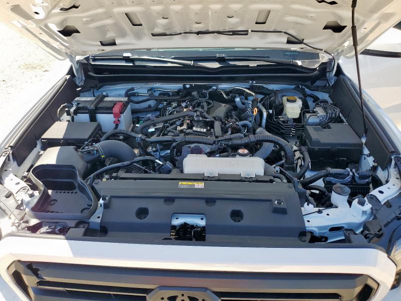 3TMKB5FN1SM030529 - 2025 TOYOTA TACOMA DOUBLE CAB WHITE photo 11