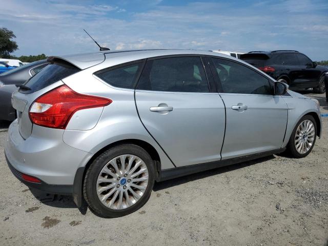 1FAHP3N20CL166425 - 2012 FORD FOCUS TITANIUM SILVER photo 3