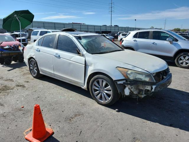 1HGCP3F86CA000978 - 2012 HONDA ACCORD EXL WHITE photo 4