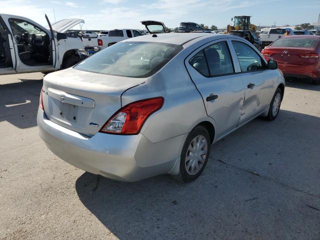 3N1CN7AP8DL843166 - 2013 NISSAN VERSA S SILVER photo 4