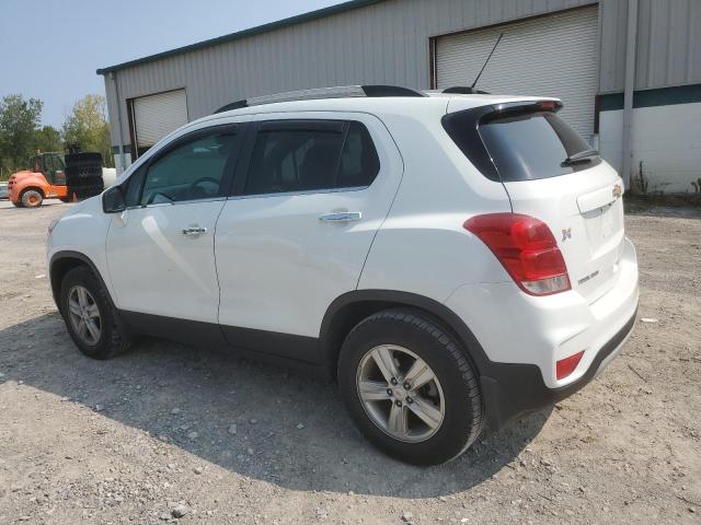 KL7CJPSB3JB712409 - 2018 CHEVROLET TRAX 1LT WHITE photo 2