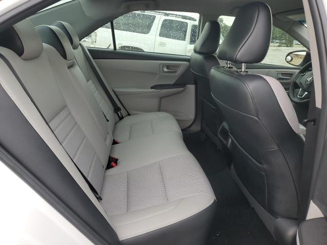 4T1BF1FK6GU121815 - 2016 TOYOTA CAMRY LE WHITE photo 10