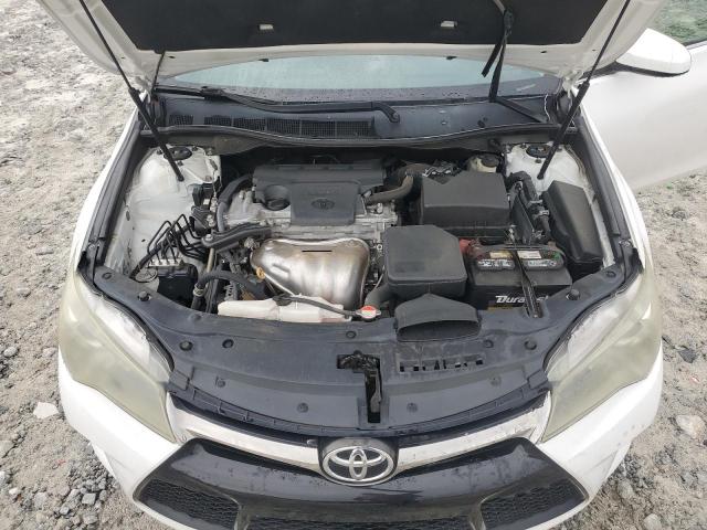 4T1BF1FK6GU121815 - 2016 TOYOTA CAMRY LE WHITE photo 11