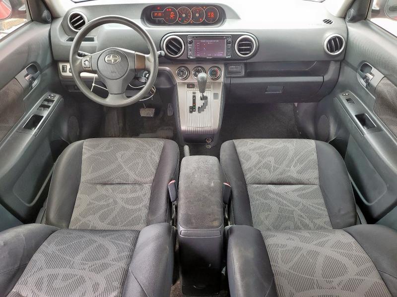 JTLZE4FE4DJ045160 - 2013 TOYOTA SCION XB RED photo 8