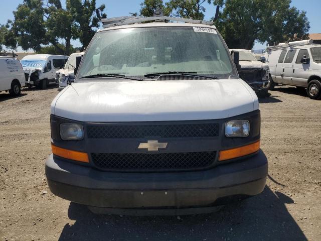 1GCWGFCAXD1903480 - 2013 CHEVROLET EXPRESS G2 WHITE photo 5