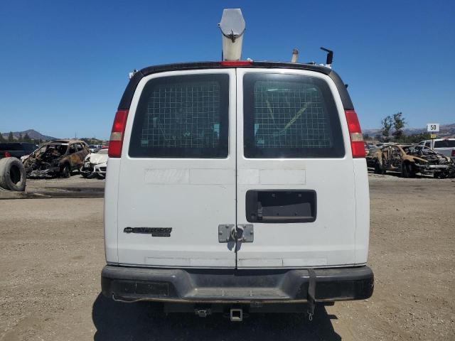 1GCWGFCAXD1903480 - 2013 CHEVROLET EXPRESS G2 WHITE photo 6