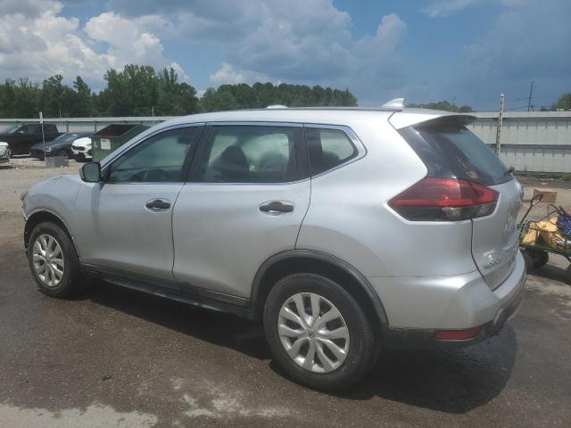 KNMAT2MT2JP575785 - 2018 NISSAN ROGUE S SILVER photo 2