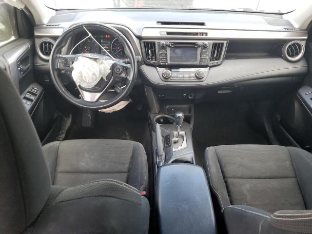 JTMRFREV5HJ117447 - 2017 TOYOTA RAV4 XLE 白色 照片 8