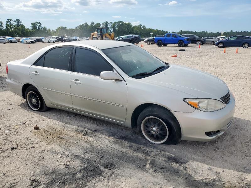 JTDBE32K320065499 - 2002 TOYOTA CAMRY LE 银色 照片 4