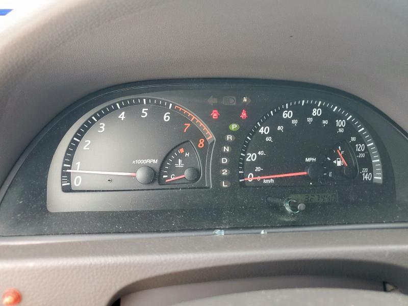 JTDBE32K320065499 - 2002 TOYOTA CAMRY LE 银色 照片 9