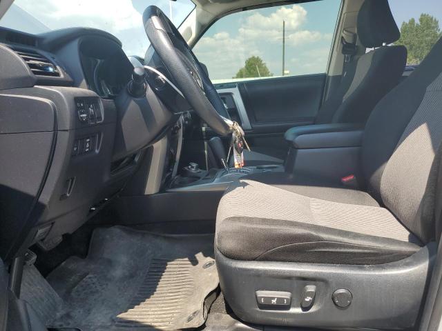 JTEBU5JR1J5563596 - 2018 TOYOTA 4RUNNER SR5/SR5 PREMIUM SILVER photo 7