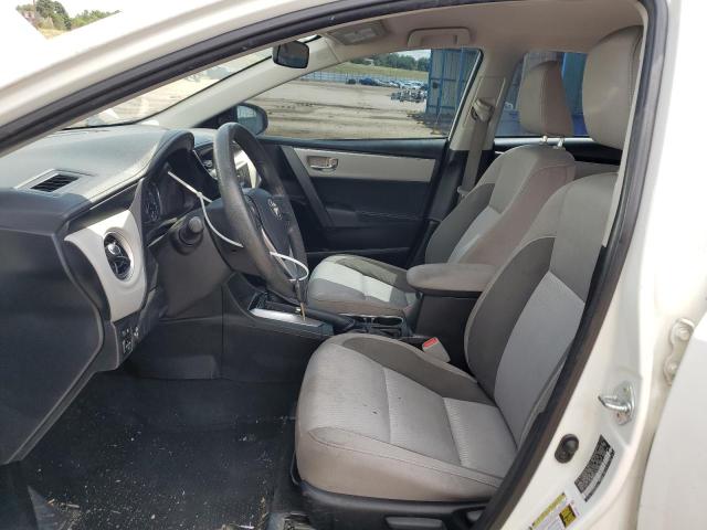 5YFBURHE2JP804339 - 2018 TOYOTA COROLLA L WHITE photo 7