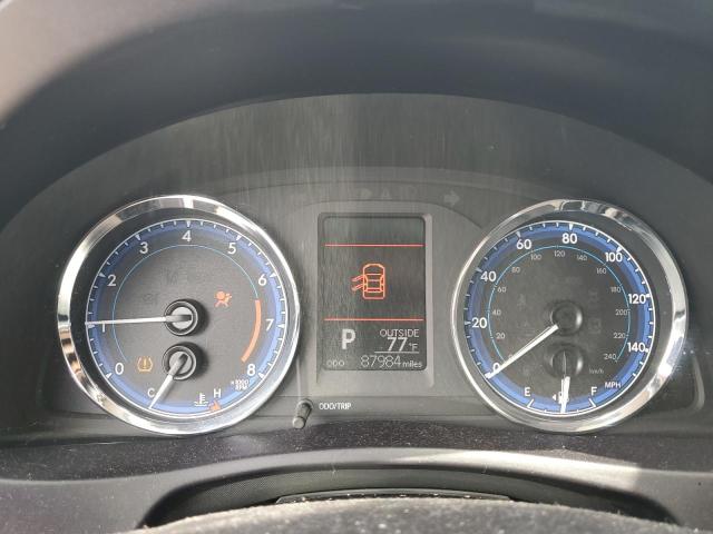 5YFBURHE2JP804339 - 2018 TOYOTA COROLLA L WHITE photo 9