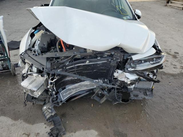 19XZE4F99KE007013 - 2019 HONDA INSIGHT TOURING WHITE photo 7