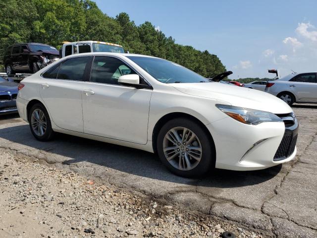 4T1BF1FK6FU484209 - 2015 TOYOTA CAMRY LE WHITE photo 4