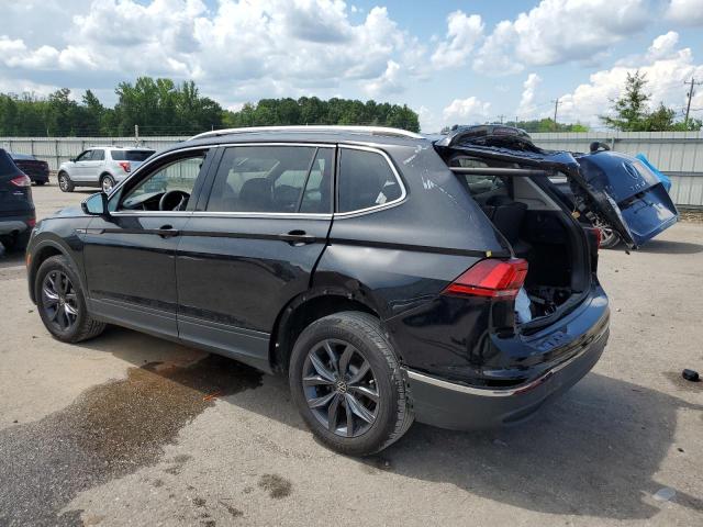 3VV3B7AXXRM007447 - 2024 VOLKSWAGEN TIGUAN SE BLACK photo 2