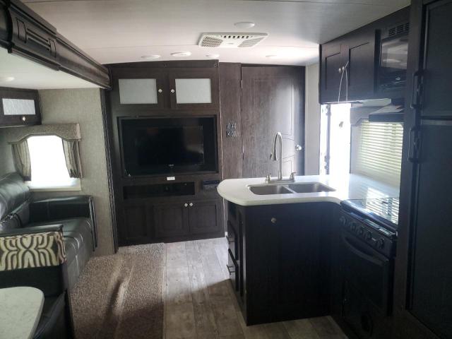 5SFNB3326JE365203 - 2018 HEARTLAND TRAIL261JM WHITE photo 5