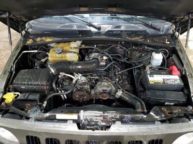 1J4GL38K15W725828 - 2005 JEEP LIBERTY RENEGADE GREEN photo 12