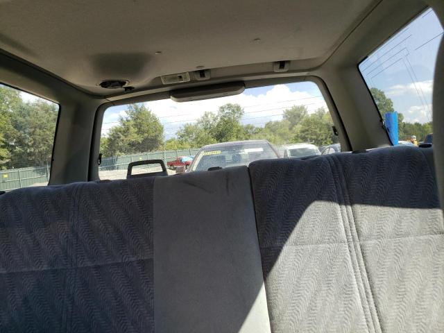 JF1SF65661G760696 - 2001 SUBARU FORESTER S 银色 照片 10