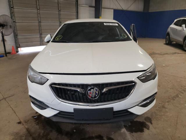 W04GL6SX0J1095006 - 2018 BUICK REGAL PREFERRED WHITE photo 5