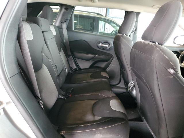 1C4PJLAB1GW273159 - 2016 JEEP CHEROKEE SPORT SILVER photo 11