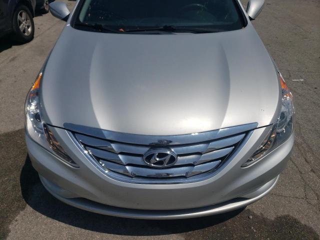 5NPEB4AC9DH754586 - 2013 HYUNDAI SONATA GLS SILVER photo 11