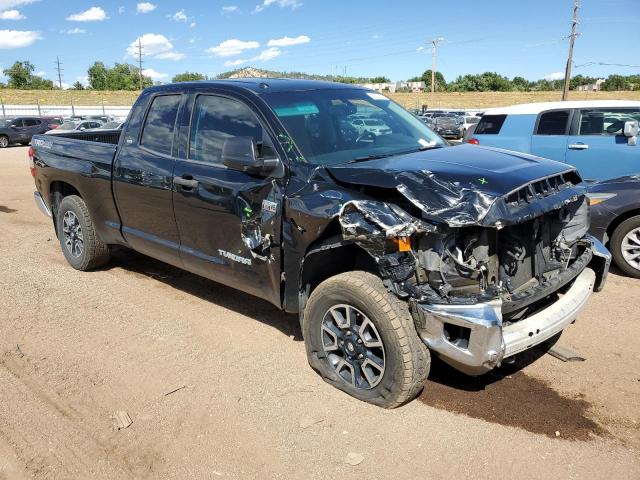 5TFUW5F10EX378945 - 2014 TOYOTA TUNDRA DOUBLE CAB SR/SR5 BLACK photo 4