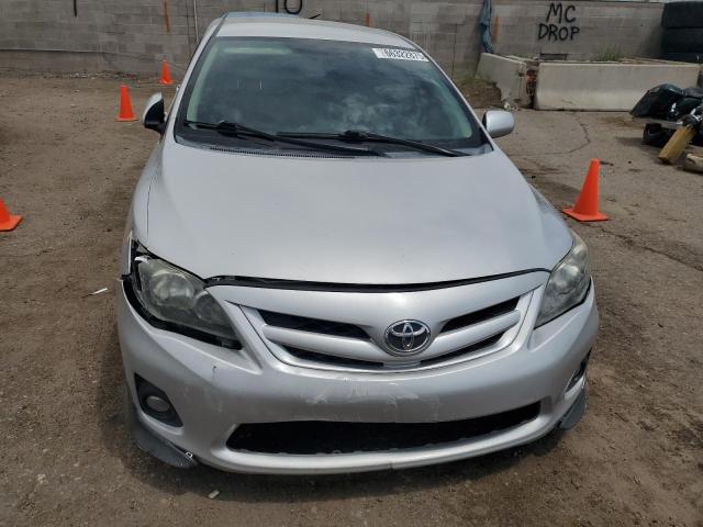5YFBU4EE6DP213135 - 2013 TOYOTA COROLLA BASE Сріблястий фото 5