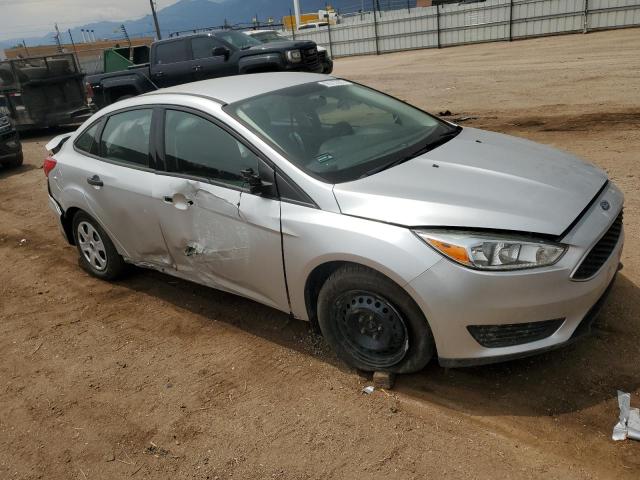 1FADP3E21HL244670 - 2017 FORD FOCUS S ვერცხლისფერი ფოტო 4