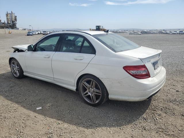 WDDGF56X89R057463 - 2009 MERCEDES-BENZ C 350 WHITE photo 2