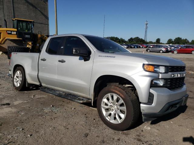 1GCRYBEF9KZ208871 - 2019 CHEVROLET SILVERADO K1500 CUSTOM SILVER photo 4