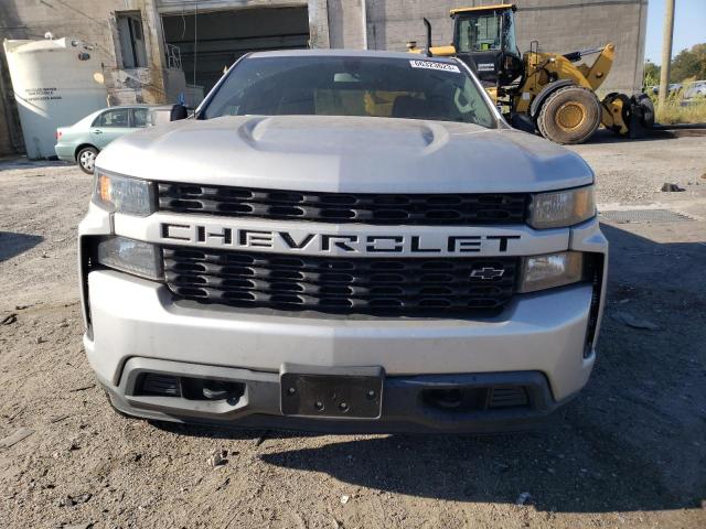 1GCRYBEF9KZ208871 - 2019 CHEVROLET SILVERADO K1500 CUSTOM SILVER photo 5