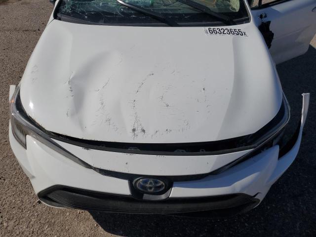 JTDBCMFE9R3041958 - 2024 TOYOTA COROLLA LE WHITE photo 11
