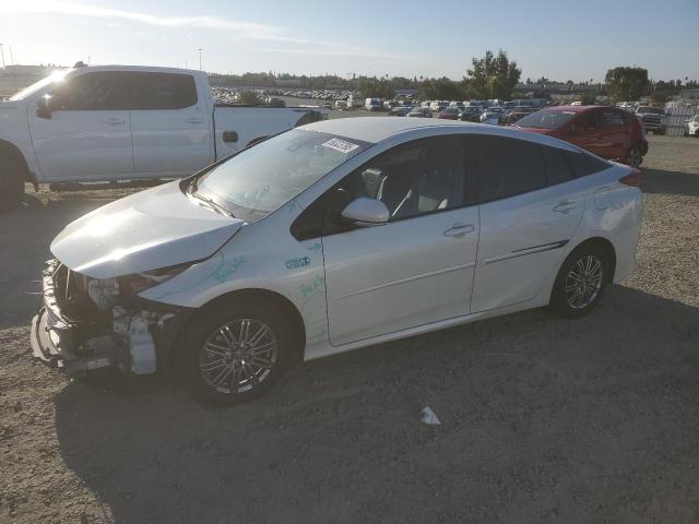 JTDKARFP8H3065025 - 2017 TOYOTA PRIUS PRIM WHITE photo 1