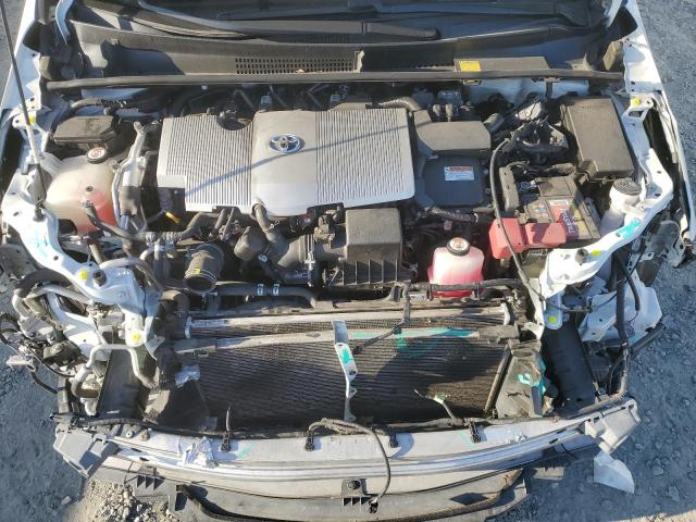 JTDKARFP8H3065025 - 2017 TOYOTA PRIUS PRIM WHITE photo 11