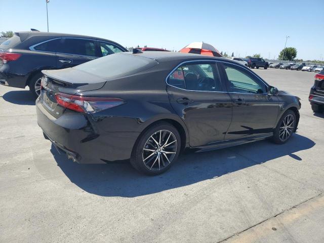 4T1G11AK8RU264649 - 2024 TOYOTA CAMRY SE NIGHT SHADE BLACK photo 3