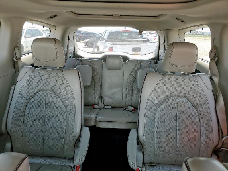 2C4RC1GG6JR117614 - 2018 CHRYSLER PACIFICA LIMITED WHITE photo 10