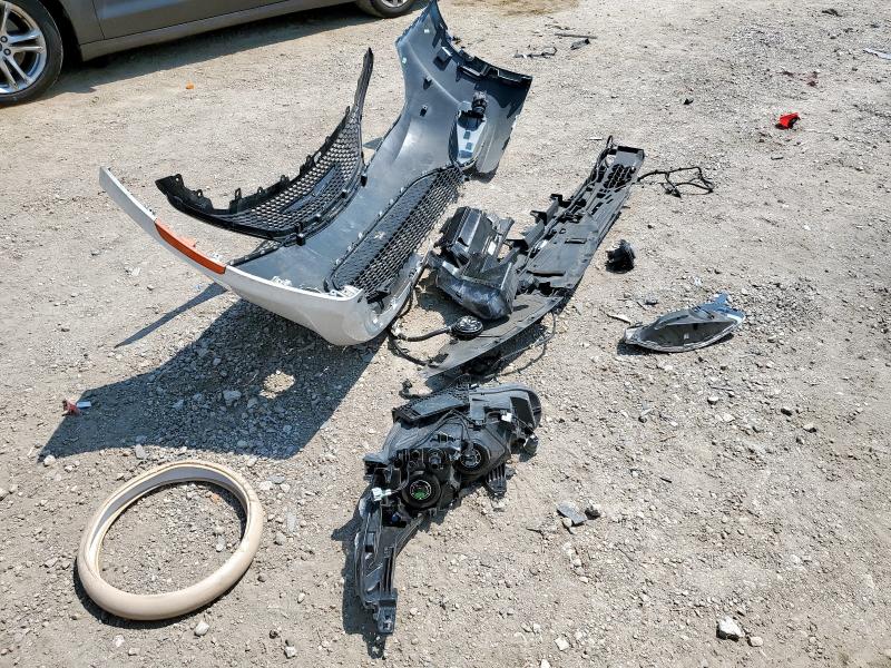 2C4RC1GG6JR117614 - 2018 CHRYSLER PACIFICA LIMITED WHITE photo 13