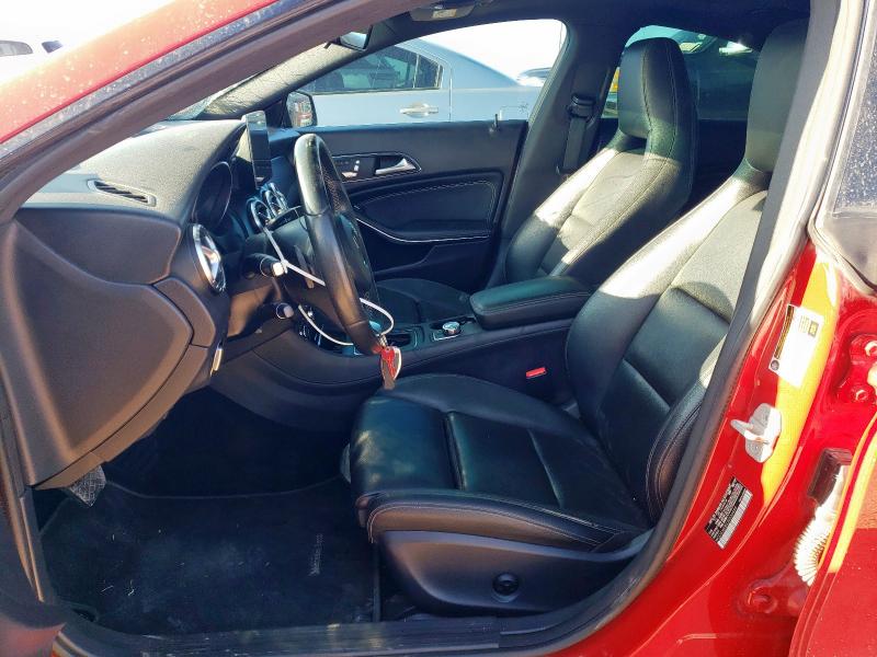 WDDSJ4EBXJN530459 - 2018 MERCEDES-BENZ CLA 250 红色 照片 7