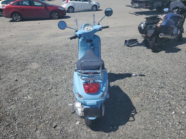 ZAPM448F195014932 - 2009 VESPA LX 150 BLUE photo 4