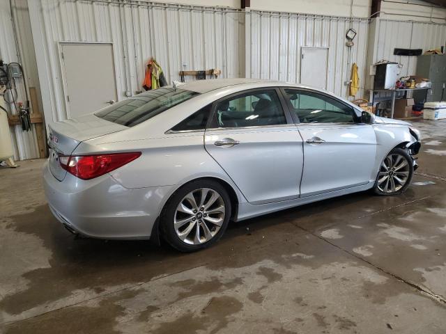 5NPEC4AC5DH536710 - 2013 HYUNDAI SONATA SE 银色 照片 3