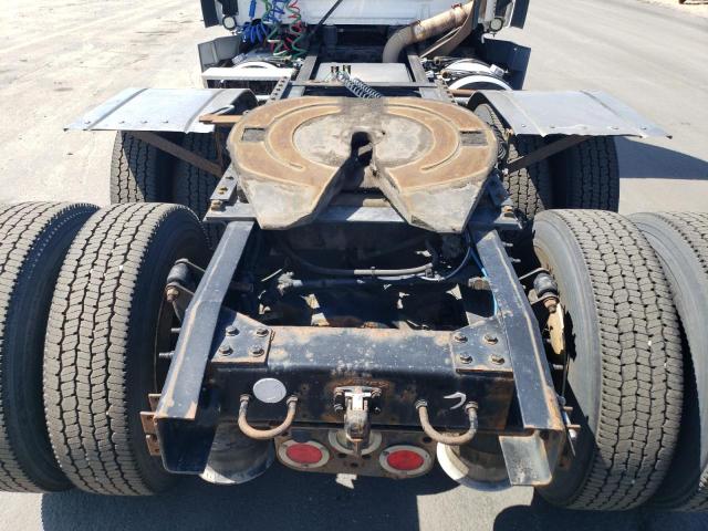 1FUJGEDV3FLGJ9732 - 2015 FREIGHTLINER CASCADIA 1 白色 照片 6