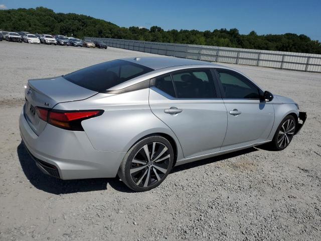 1N4BL4CV0NN332499 - 2022 NISSAN ALTIMA SR 银色 照片 3