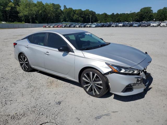 1N4BL4CV0NN332499 - 2022 NISSAN ALTIMA SR 银色 照片 4