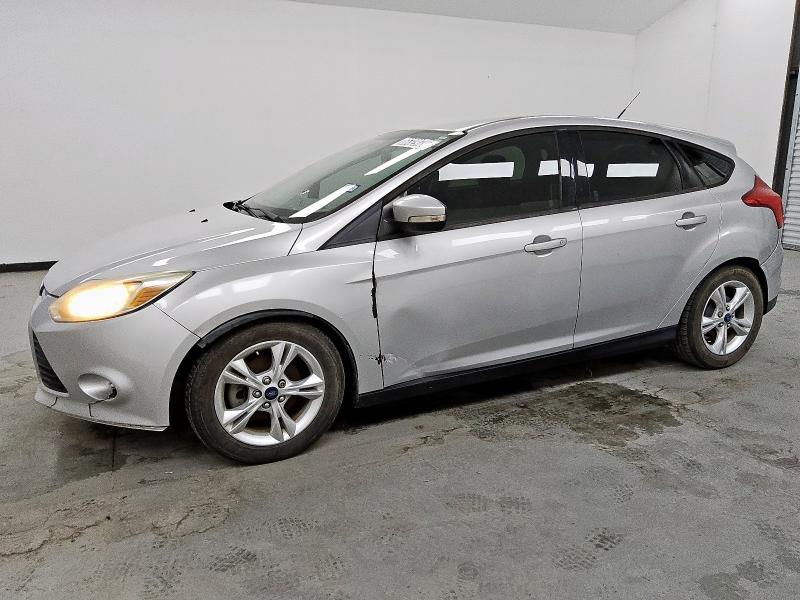 2014 FORD FOCUS SE, null